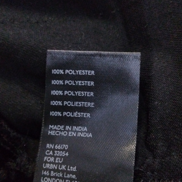 NWT Free People Annalise Velvet Mini Skirt in Black Size 12 - Picture 7 of 7